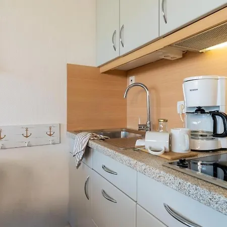 Haus-seerose-wohnung-kiek-ut *